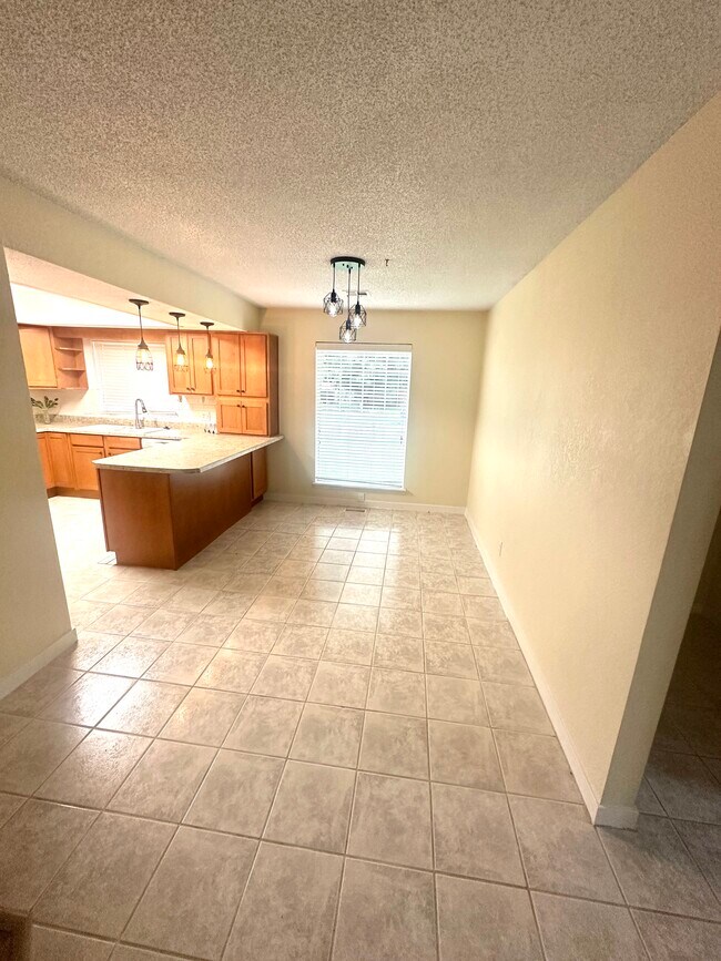 Foto del edificio - 617 NW 140th St