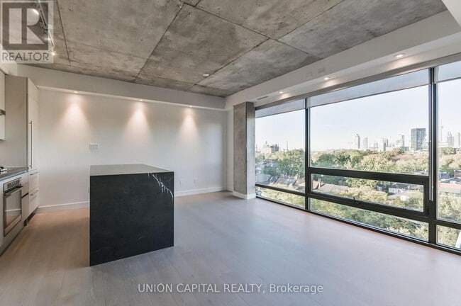 Building Photo - 246 Logan Ave