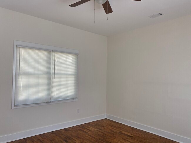 Foto del edificio - 1173 Texas St