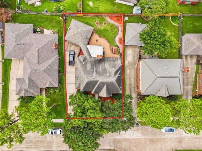 Foto del edificio - 17335 Meadow Heights Dr
