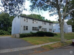 Building Photo - 52 Oak Ridge Dr