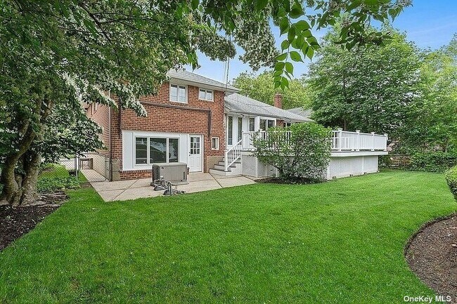 Foto del edificio - 68 Parkway Dr
