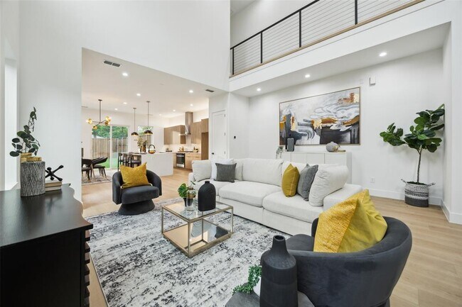Foto del edificio - 5217 Lindsley Ave