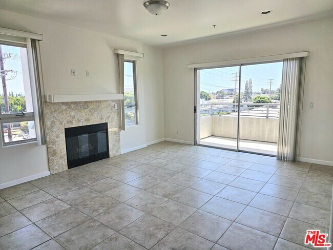 Foto del edificio - 1748 Colby Ave