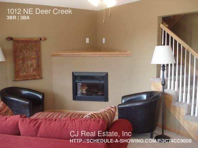 Building Photo - 1012 NE Deer Creek Rd