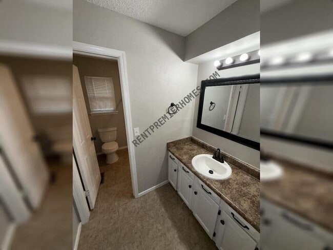 Photo - 116 Lochwood Cir House