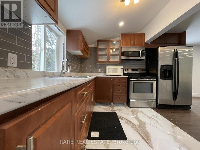 Photo du bâtiment - 1981 Inglewood Dr