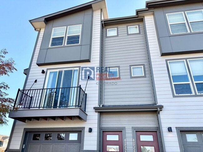 Building Photo - 4255 Cyan Cir