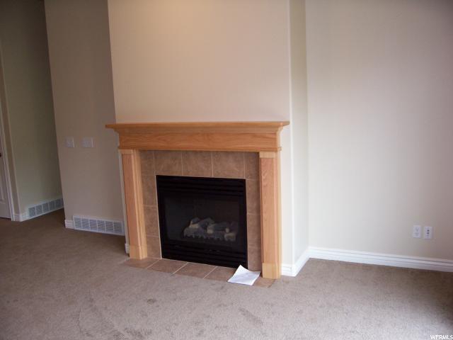 Building Photo - 1376 E Vista Valley Dr