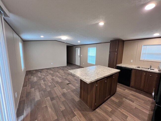 Foto del edificio - 1711 McKenzie Rd