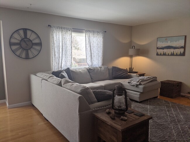 Foto del edificio - 2089 S Deframe St