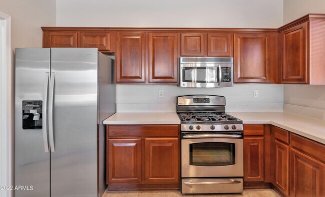 Building Photo - 40332 N Bell Meadow Trail