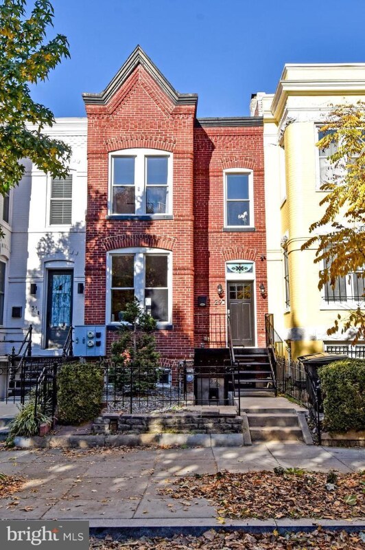 Primary Photo - 29 Q St NW
