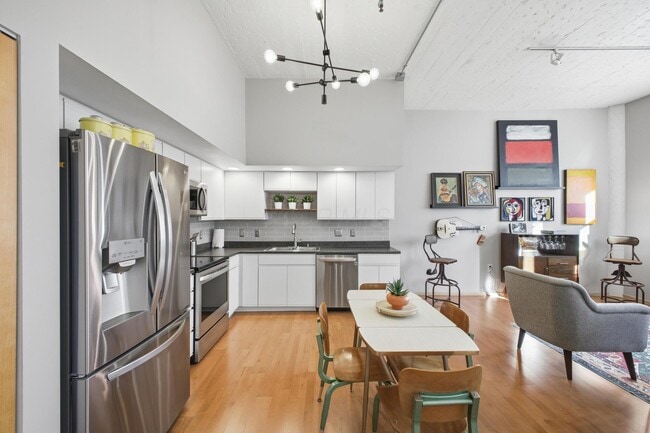 Building Photo - 110 N 3rd St