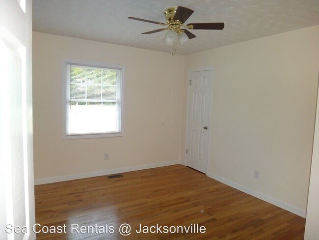 Building Photo - 3 br, 2 bath House - 204 STERLING ROAD