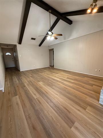 Foto del edificio - 5621 Shady Hill Ln