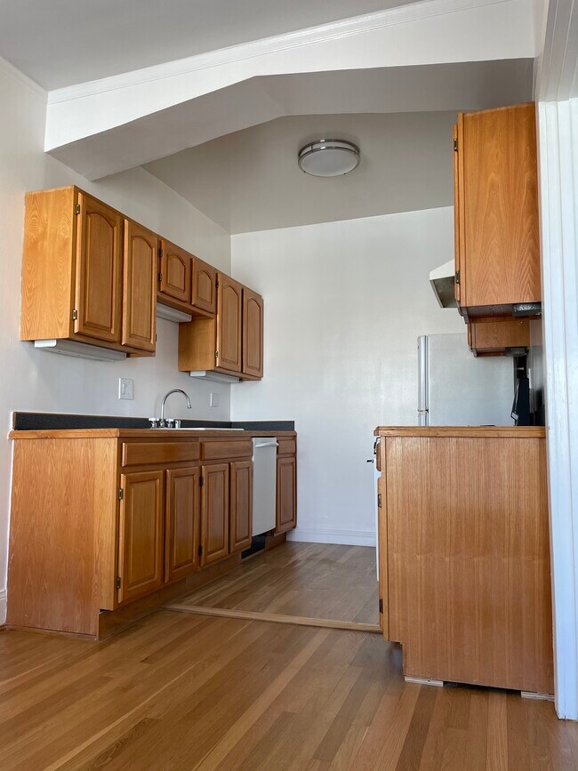 Foto del edificio - 2165 Larkin St