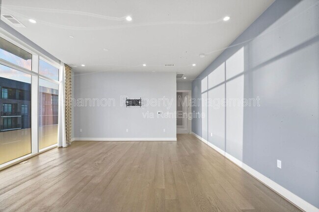 Foto del edificio - 4521 San Felipe St