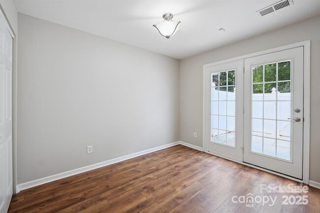 Building Photo - 9157 Washam Potts Rd