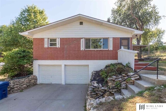 Photo - 3401 Sherwood Dr House