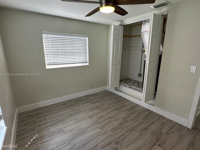 Building Photo - 2 br, 2 bath House - 6390 Kimberly Blvd