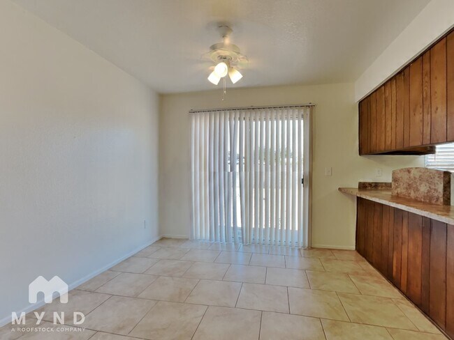 Foto del edificio - 2121 W Morrow Dr