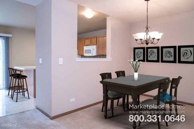Foto del edificio - 363 Holiday Ln