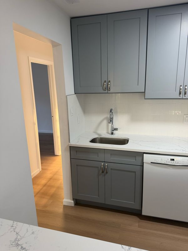 Foto del edificio - 2807 Hawthorn Ct