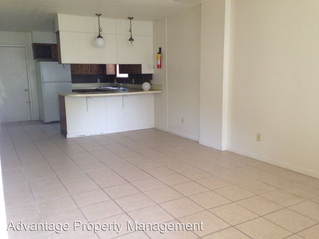 Foto del edificio - 1325 Robins St
