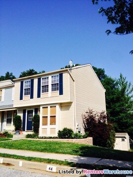 Primary Photo - 44 Trailwood Rd