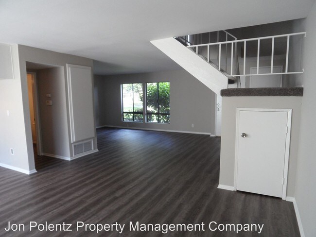 Building Photo - 2862 N Cottonwood St