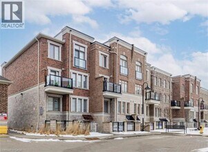 Building Photo - 2355 Sheppard Ave W