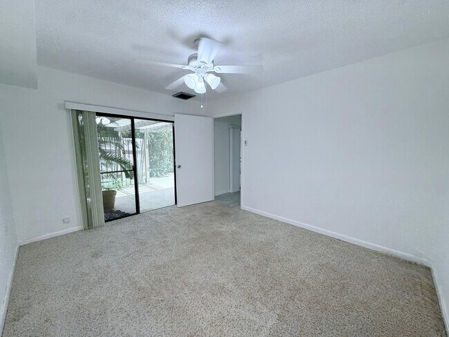 Foto del edificio - 710 7th Ln
