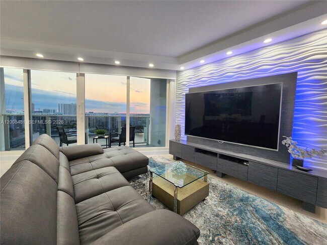 Building Photo - 3505 S Ocean Dr