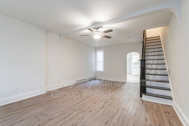 Building Photo - 725 W Luzerne St