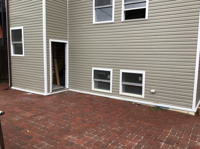 Foto del edificio - 5735 W Lawrence Ave