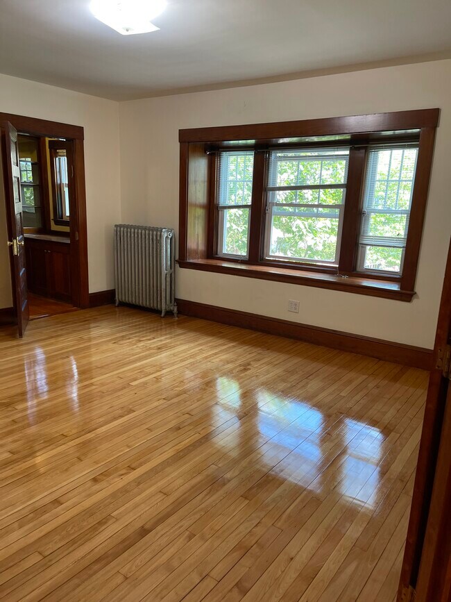 Building Photo - 52 Woburn St
