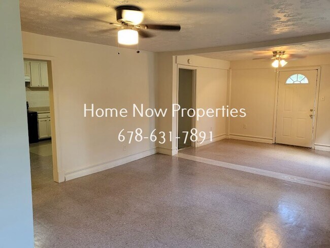 Building Photo - 3BR/2BA Home | Huge Private Lot + Deck | F...
