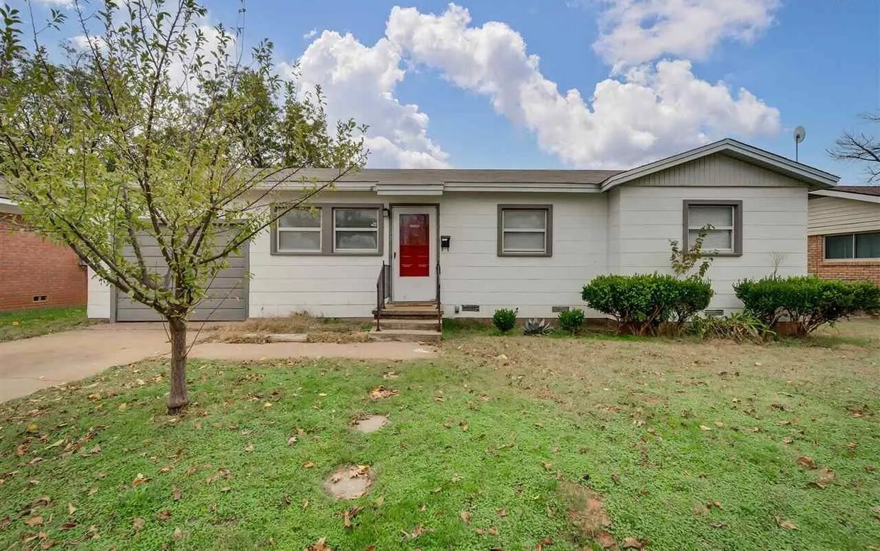 Recently Upgraded 2 Bedroom House Now Avai... House Rental in