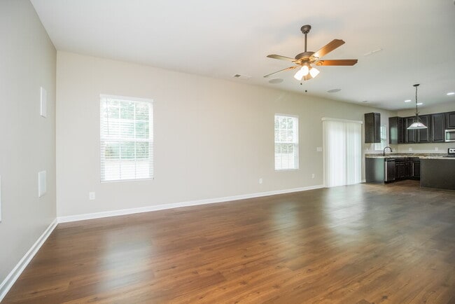 Building Photo - 4004 Alicia Ln