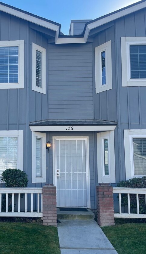 2+2 SW Townhome COMING SOON! - 2+2  SW Townhome COMING SOON!