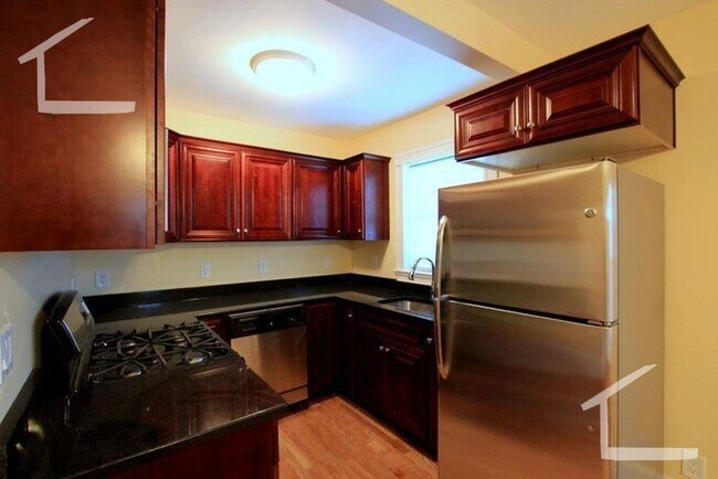 Foto del edificio - Porter Square Closest train = Porter Squar...