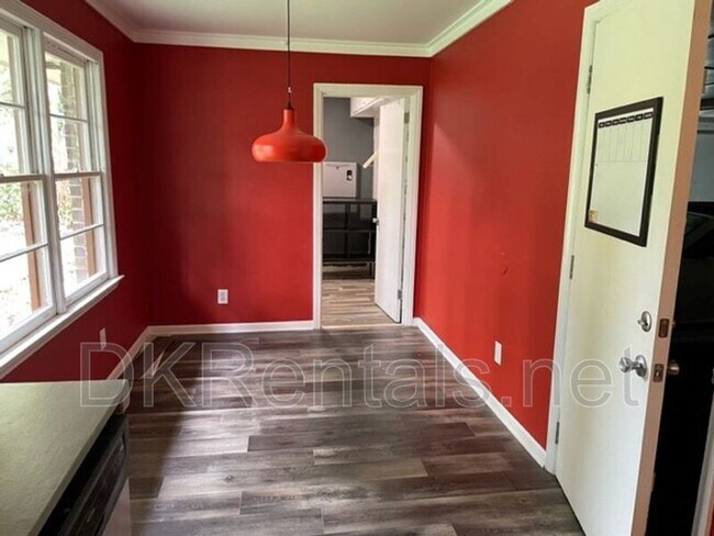 Foto del edificio - 5889 N Fulton Cir NW