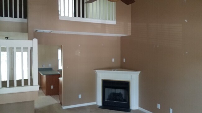 Foto del edificio - 6311 Bermuda Way