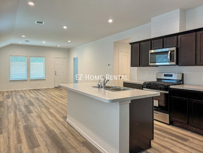 Foto del edificio - 12210 Deep Stream Ln