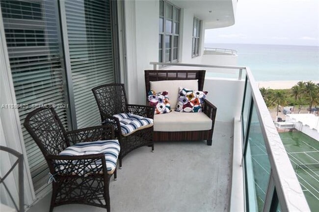 Photo - 5151 Collins Ave Apartment
