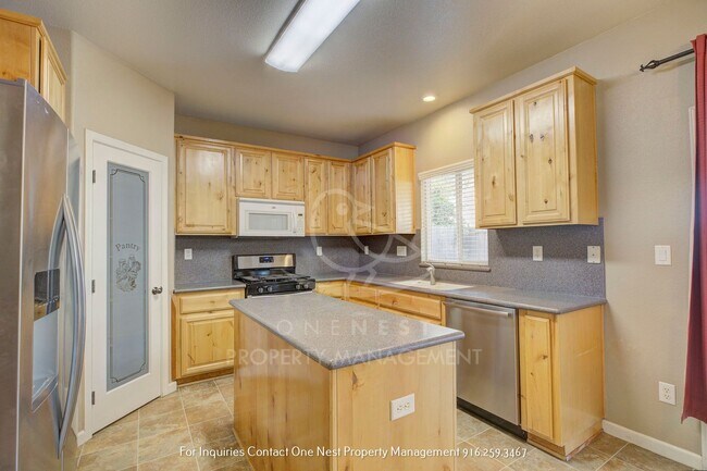 Foto del edificio - 1385 Black Bear St