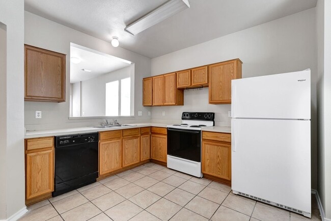 Foto del edificio - Recently updated 3 bedroom townhome