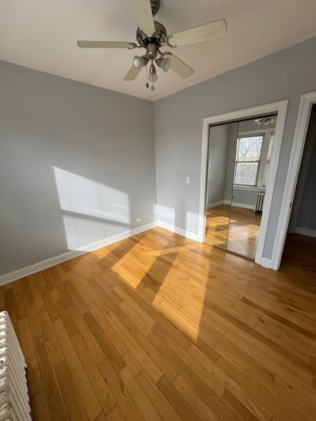 Building Photo - 4542 W George St