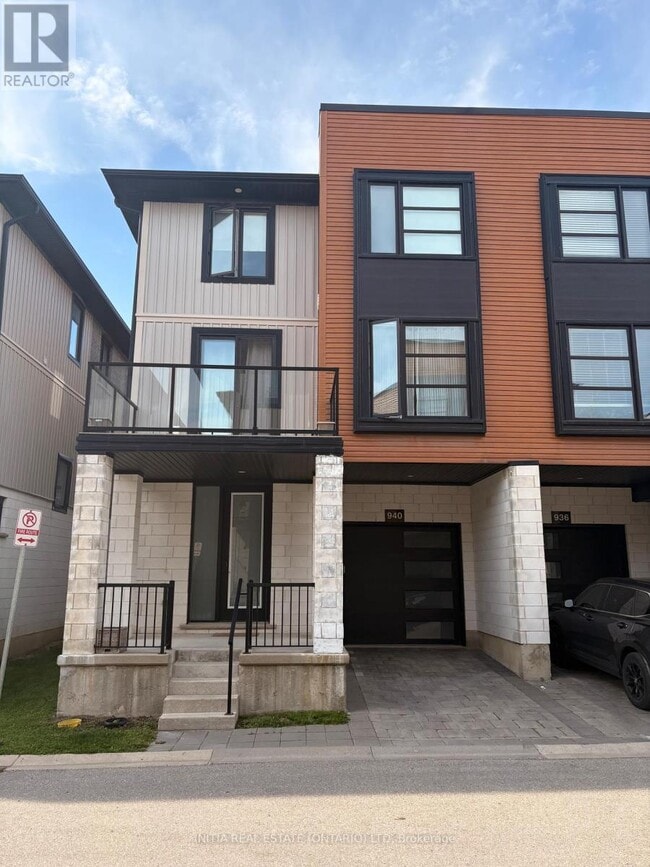 Building Photo - 940 Georgetown Dr